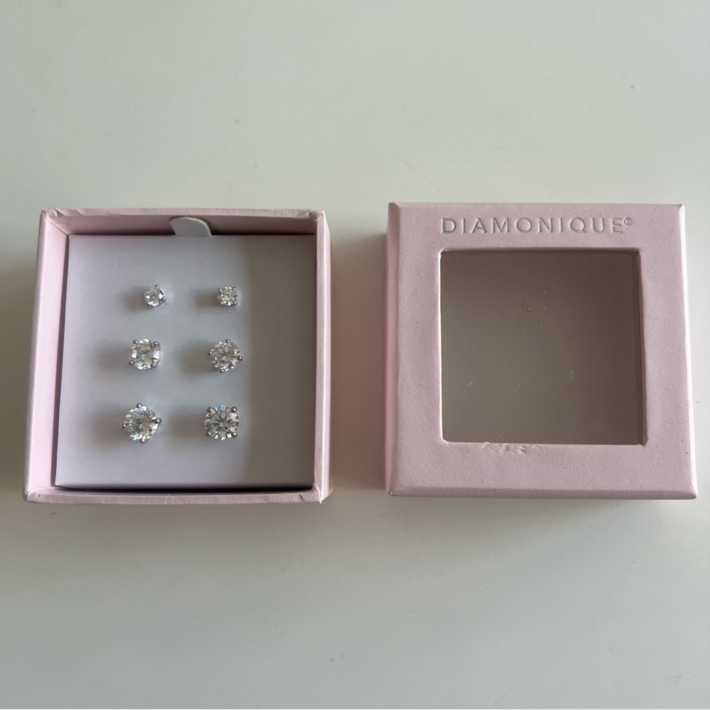 NEW Diamonique Silver Sparkling Earrings